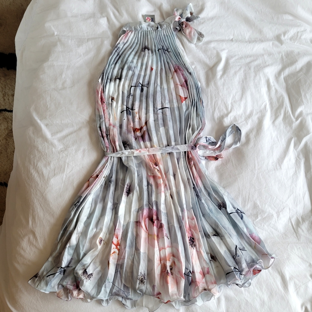 India Company Sleeveless Floral Minidress